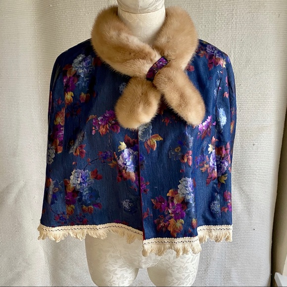 Vintage Cape OS Mink Fur Rainbow Floral Print Wrap - Picture 8 of 8